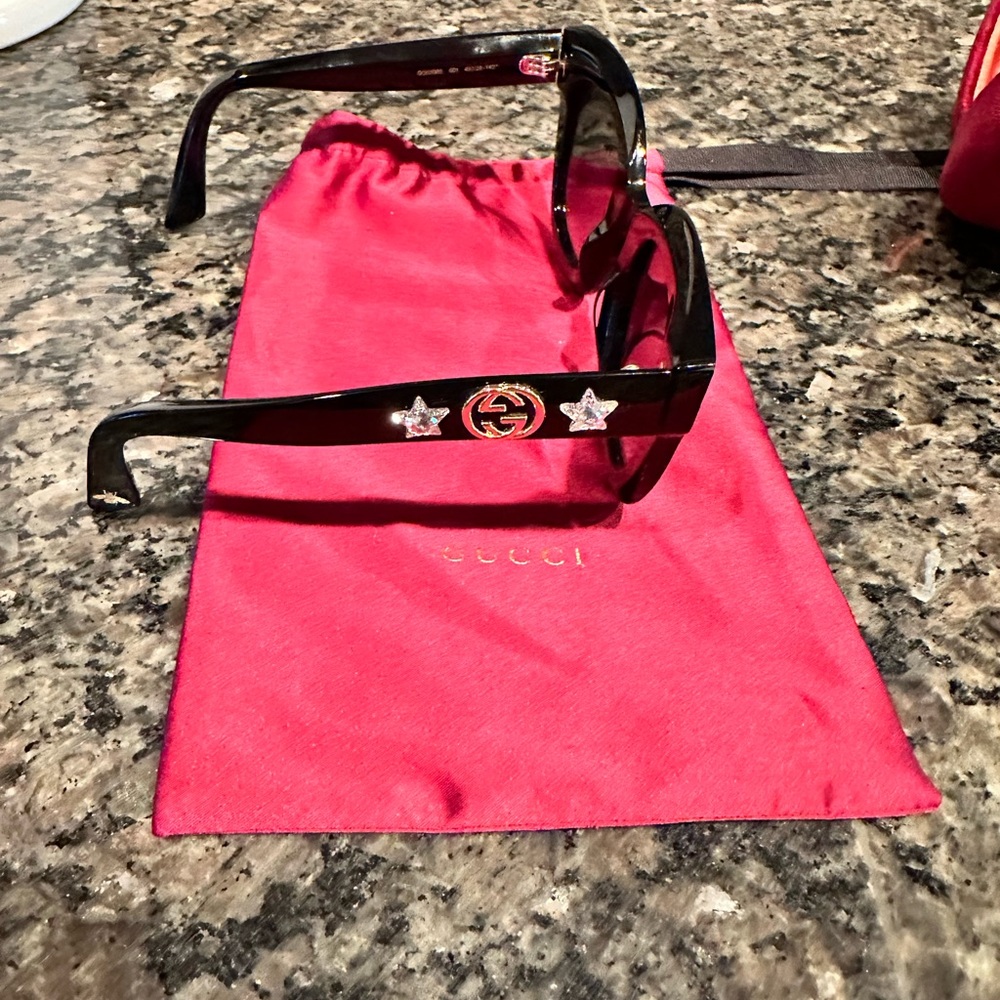Gucci sunglasses - Picture 6 of 11